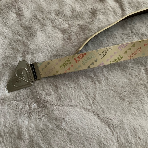 3 for $25 🛍 / Y2k Roxy Girls Patterned Logo Belt 🏄‍♀️ - Picture 6 of 6